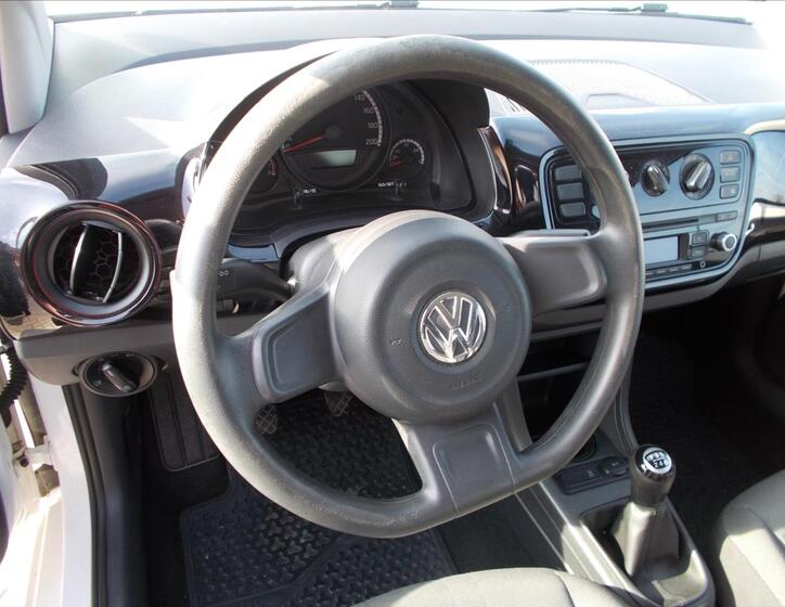 Volkswagen up! 16