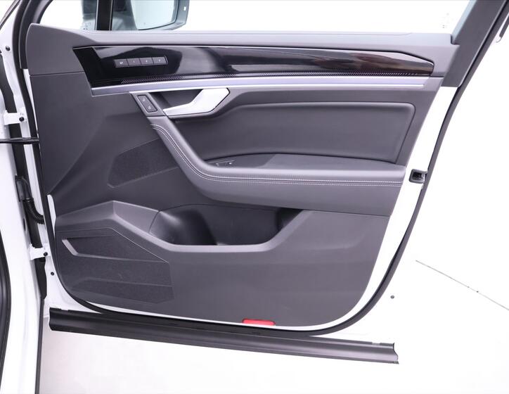 Volkswagen Touareg 15