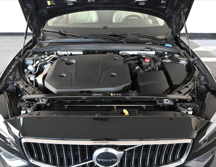 Volvo V60 5