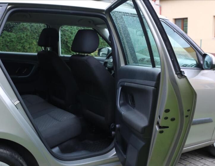 Škoda Fabia 28