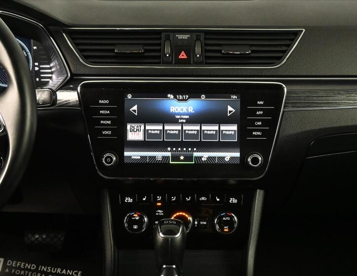 Škoda Superb 12
