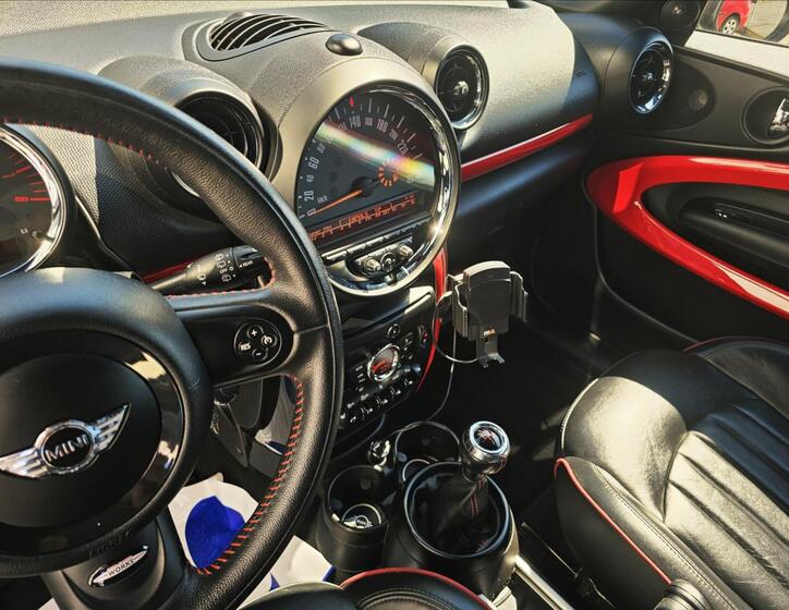 Mini Paceman 13