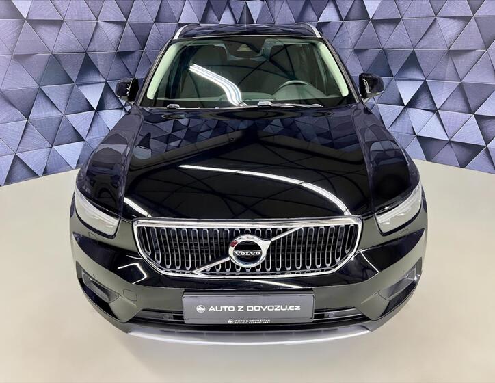 Volvo XC40 3