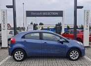 KIA Rio 7