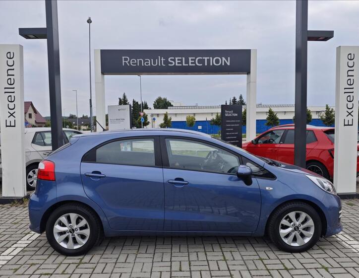 KIA Rio 7