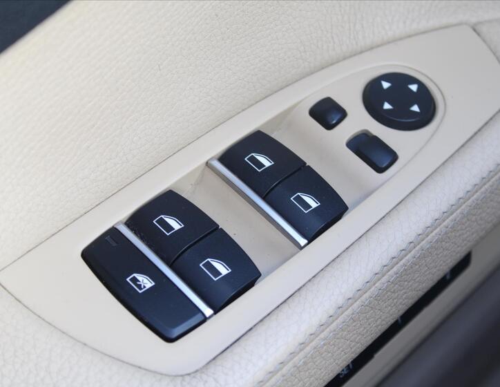 BMW Řada 7 24