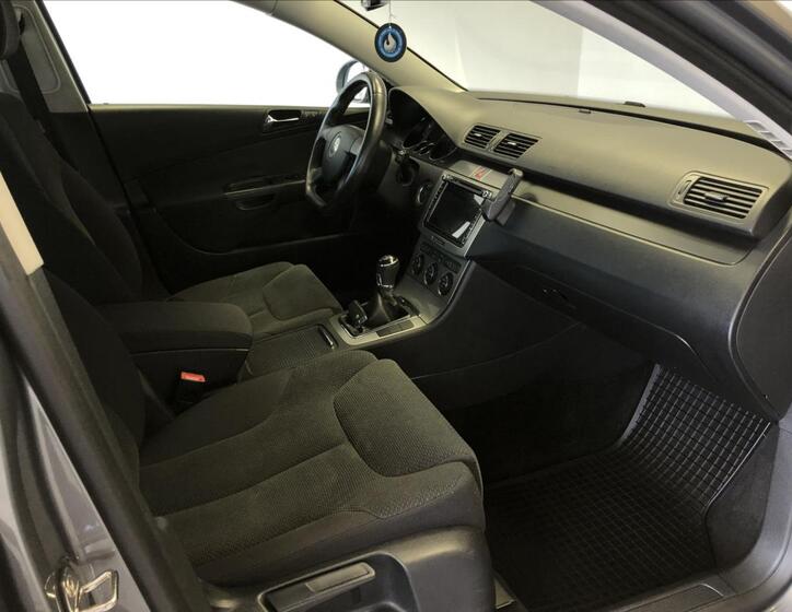 Volkswagen Passat 12