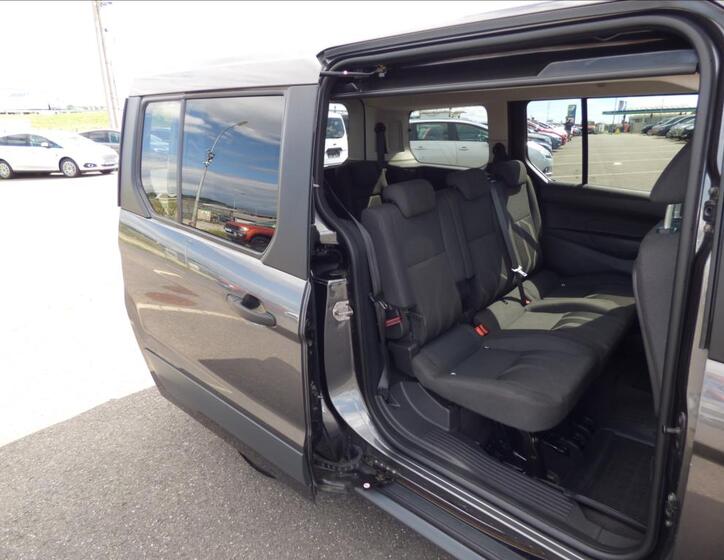 Ford Transit Connect 38