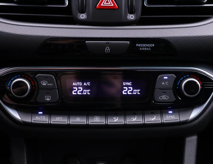 Hyundai i30 27