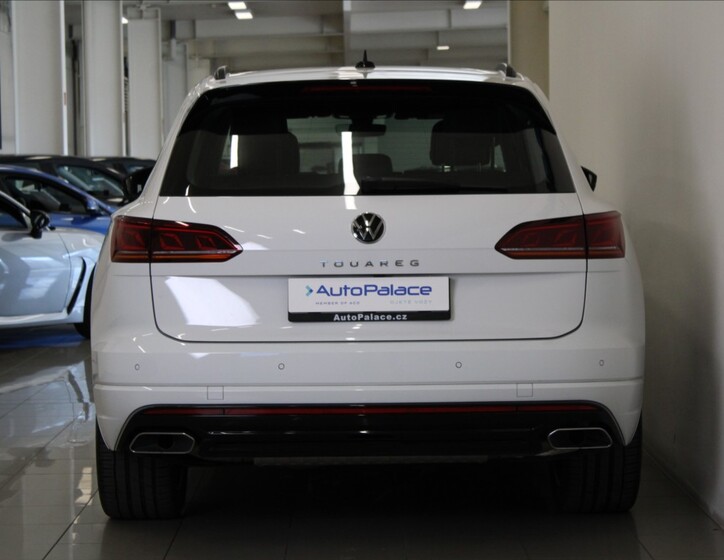 Volkswagen Touareg 4