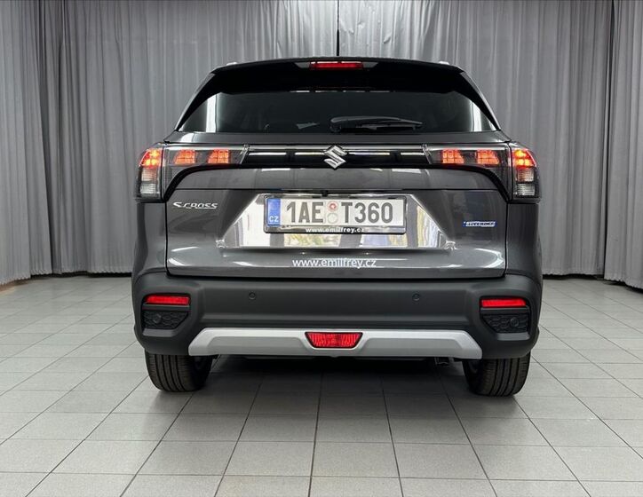 Suzuki S-Cross 7
