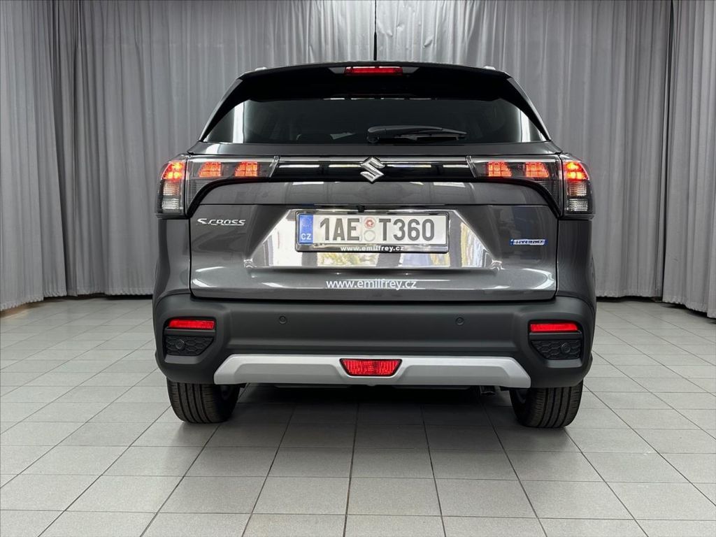 Suzuki S-Cross