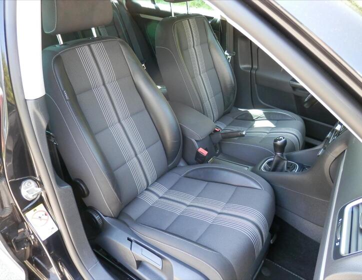 Volkswagen Golf 15