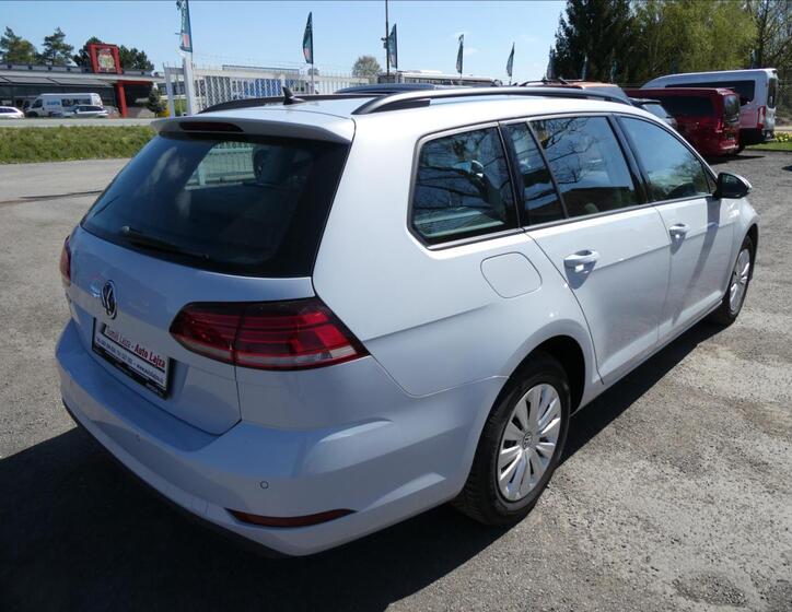 Volkswagen Golf 8