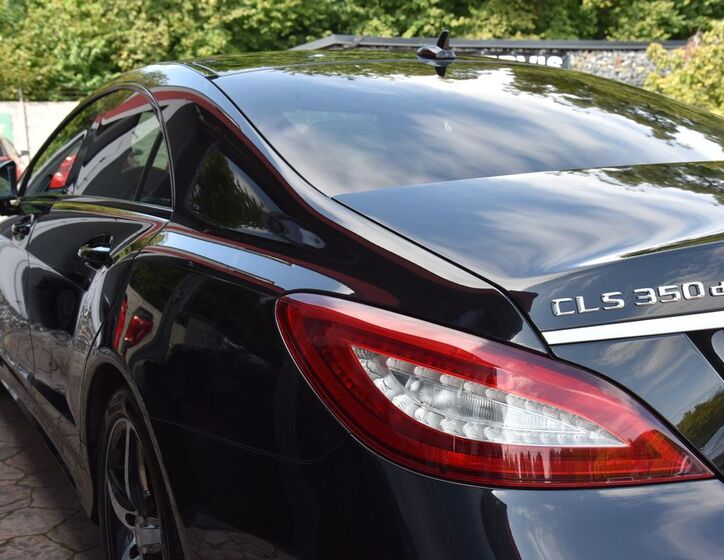 Mercedes-Benz CLS 12