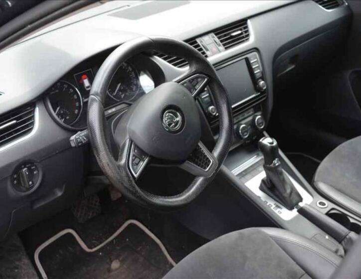 Škoda Octavia 12