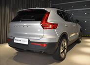Volvo XC40 4