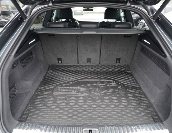 Audi Q8 22