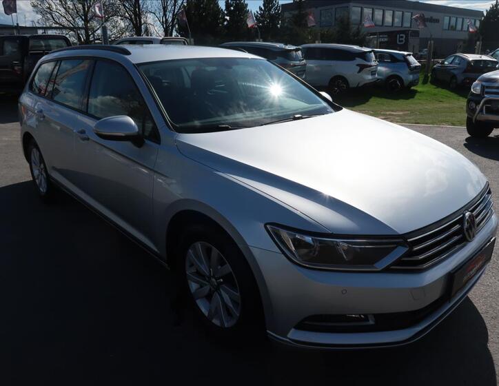 Volkswagen Passat 2