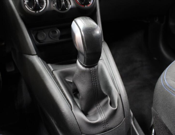 Peugeot 208 26