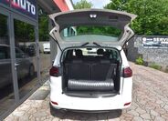 Opel Zafira 37