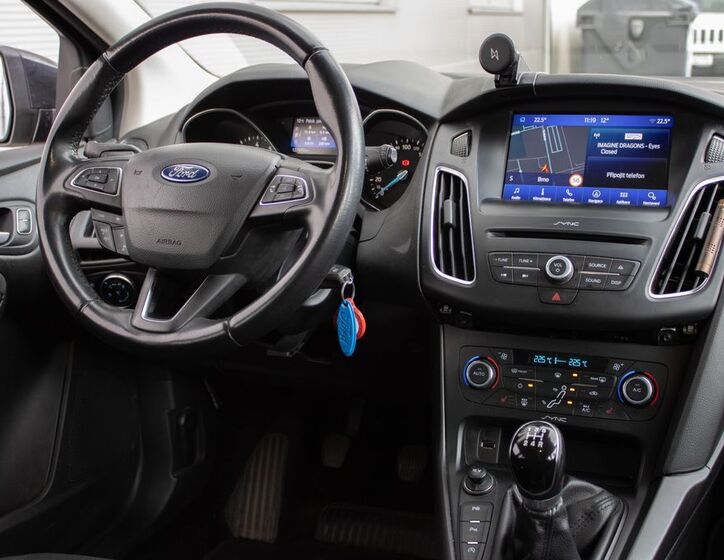 Ford Focus 11