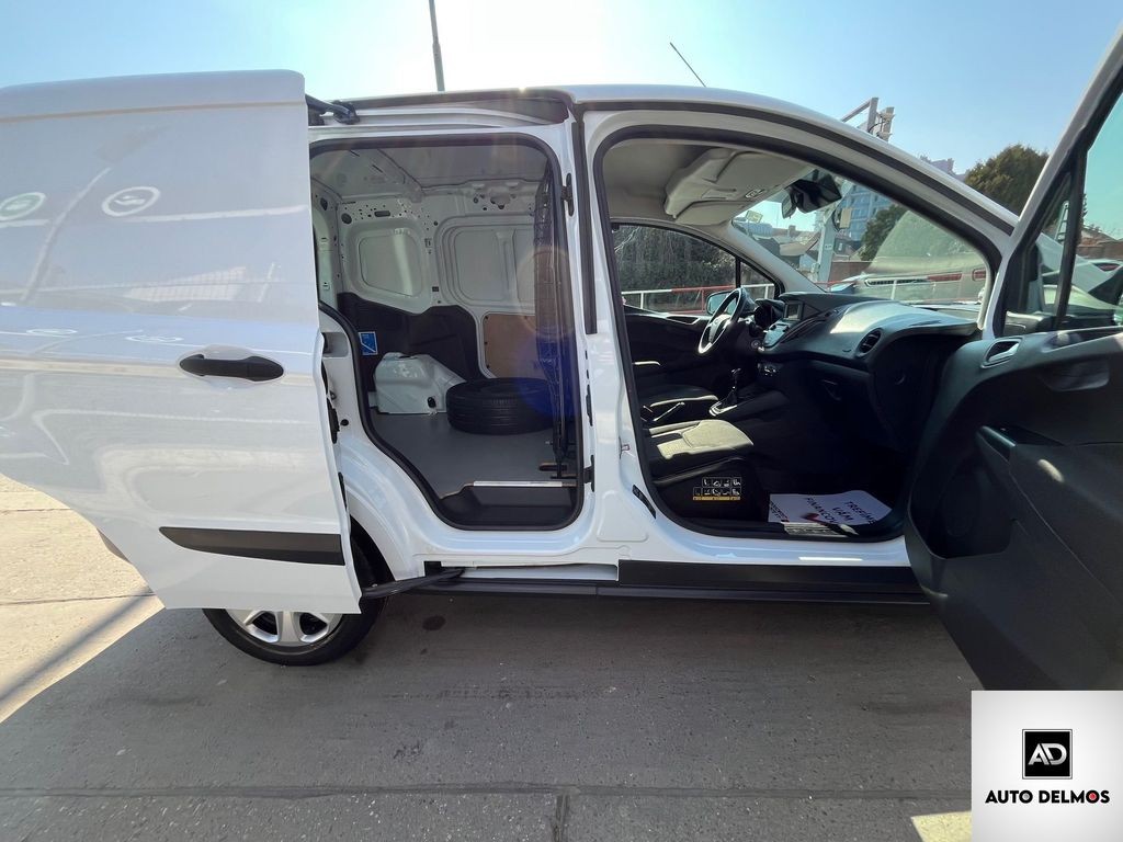 Ford Transit Courier
