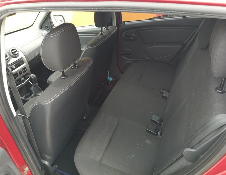 Dacia Sandero 12