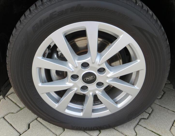 Ford Tourneo Connect 9