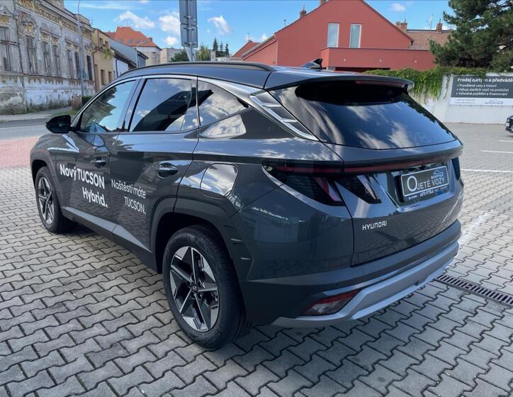 Hyundai Tucson 4