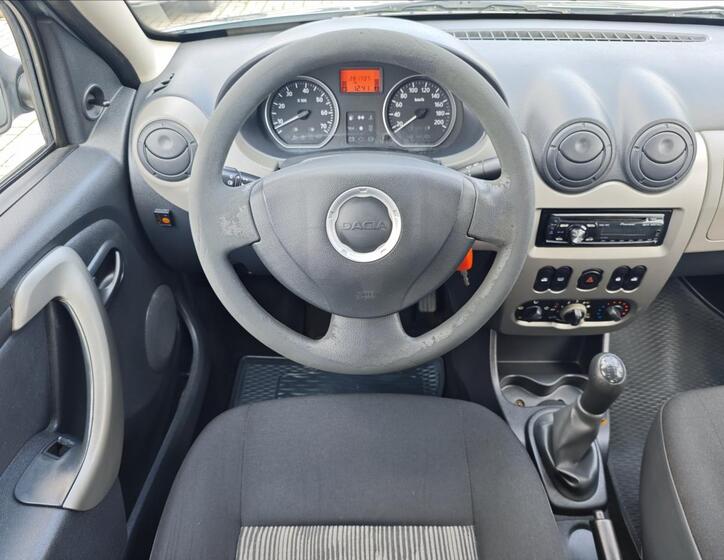 Dacia Sandero 16