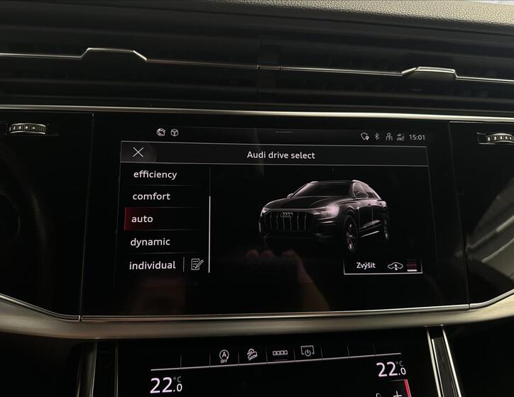 Audi SQ8 9