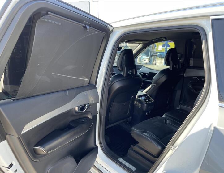 Volvo XC90 36