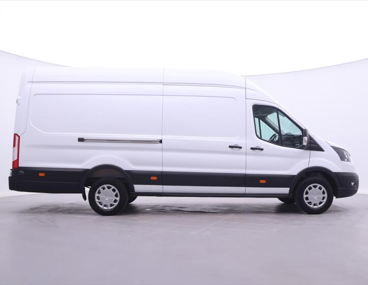 Ford Transit 8
