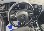 Volkswagen Golf 12