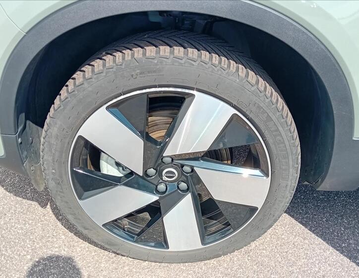 Volvo C40 24
