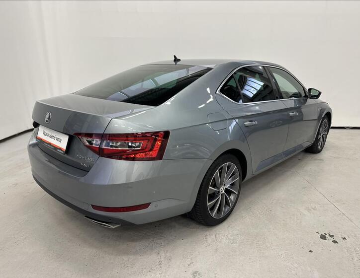 Škoda Superb 2