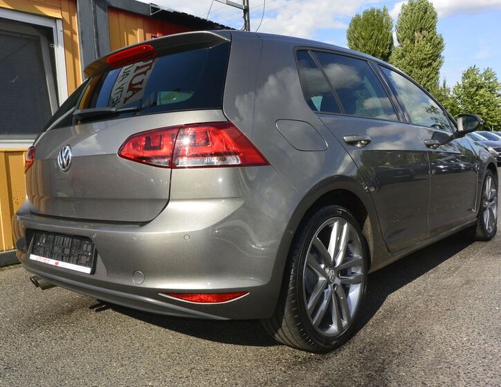 Volkswagen Golf 54