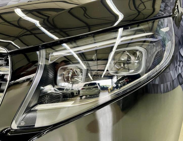 Mercedes-Benz Třídy V 7