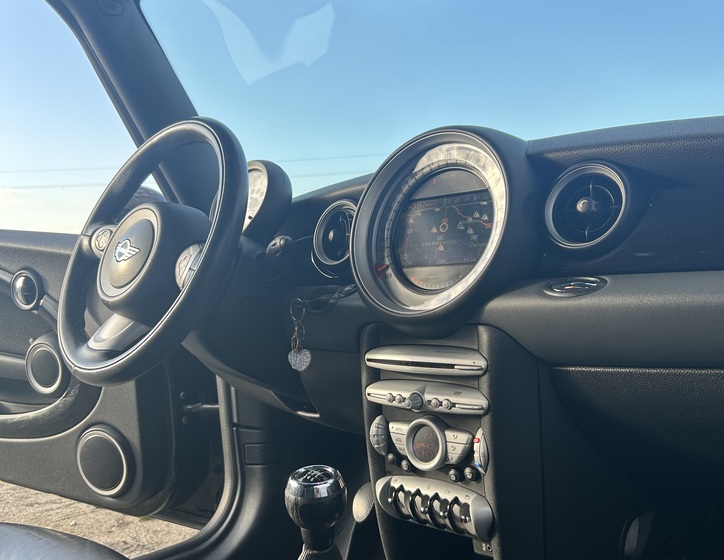Mini Clubman 11