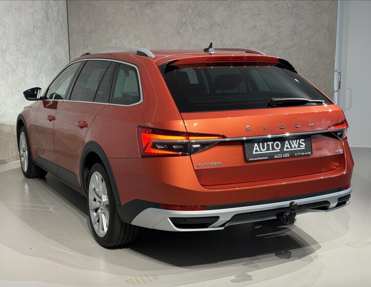 Škoda Superb 9