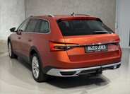 Škoda Superb 9