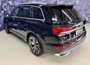Audi Q7 5