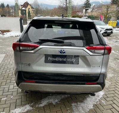Toyota RAV4 5