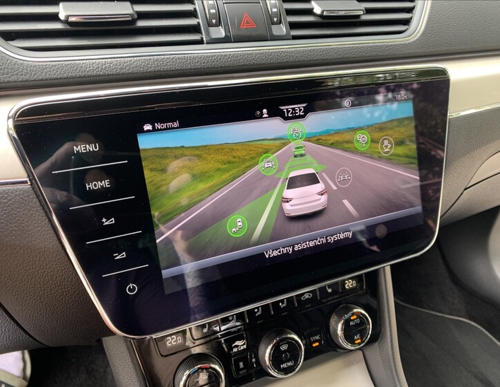 Škoda Superb 16
