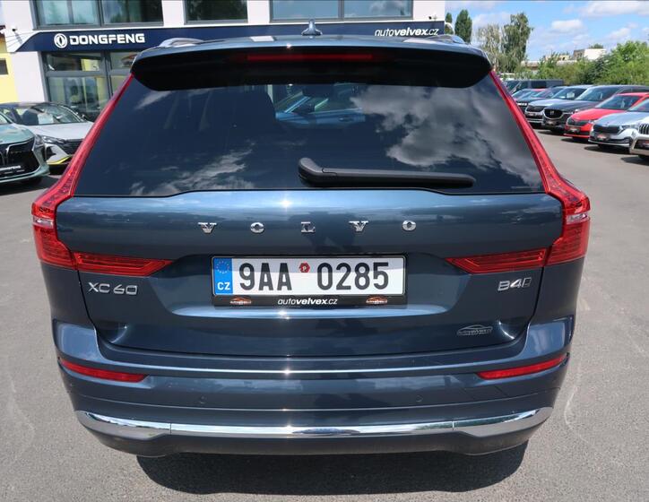 Volvo XC60 8