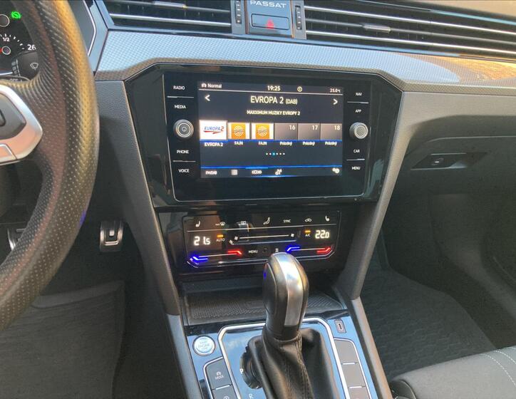Volkswagen Passat 16