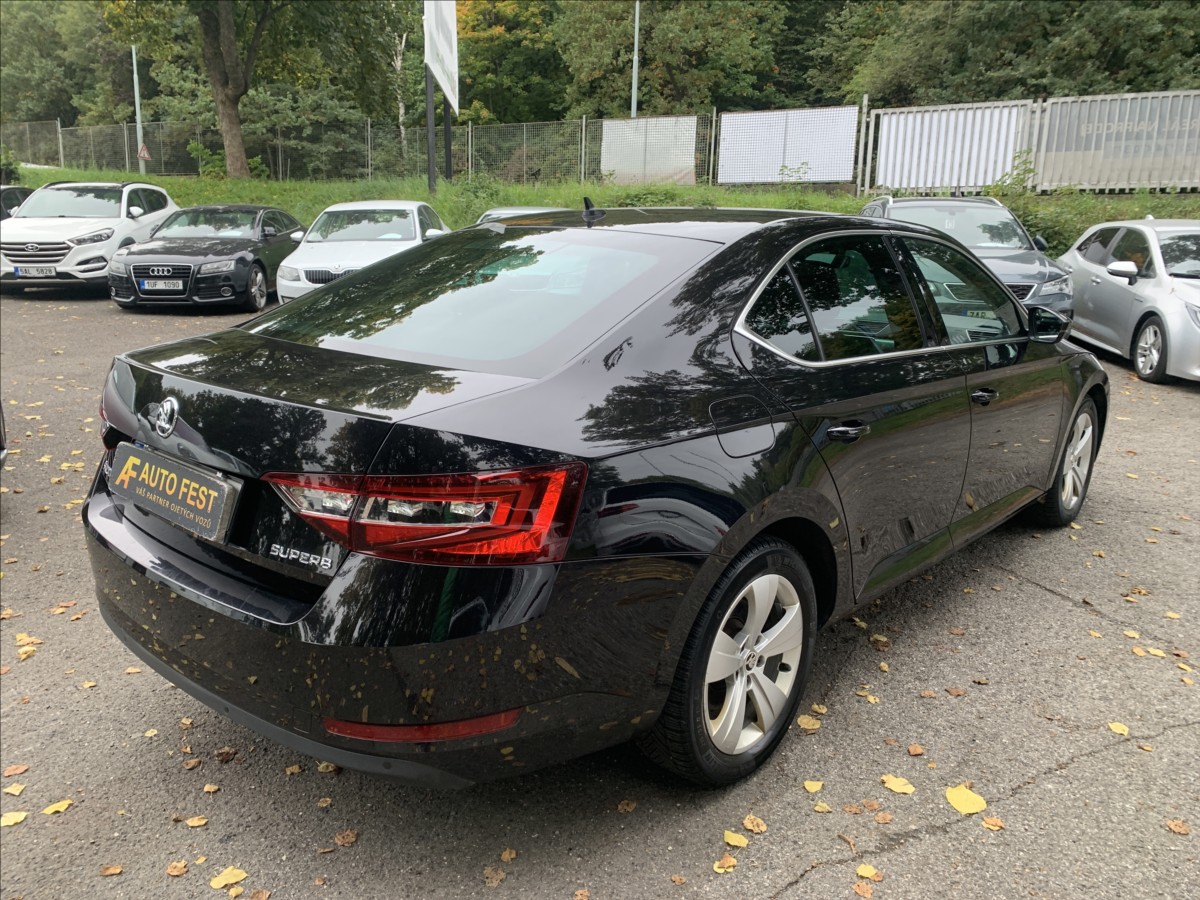 Škoda Superb