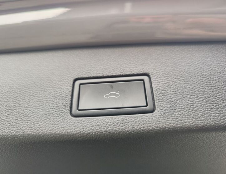 Volkswagen Golf 10