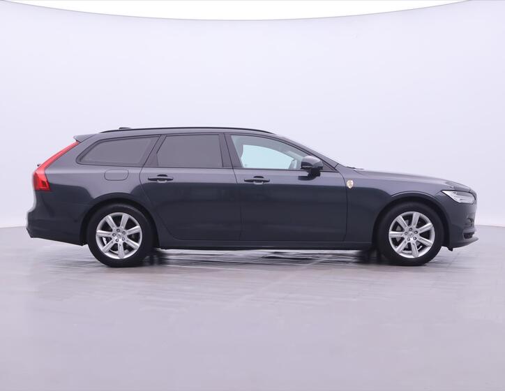 Volvo V90 8